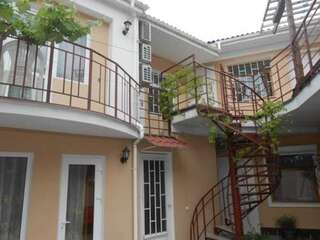 Гостиница Гостевой дом Гала Феодосия Люкс с видом на сад-18