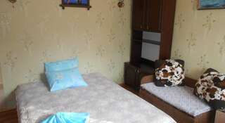 Гостиница Гостевой дом Гала Феодосия Двухместный номер Делюкс с 1 кроватью + дополнительная кровать-1